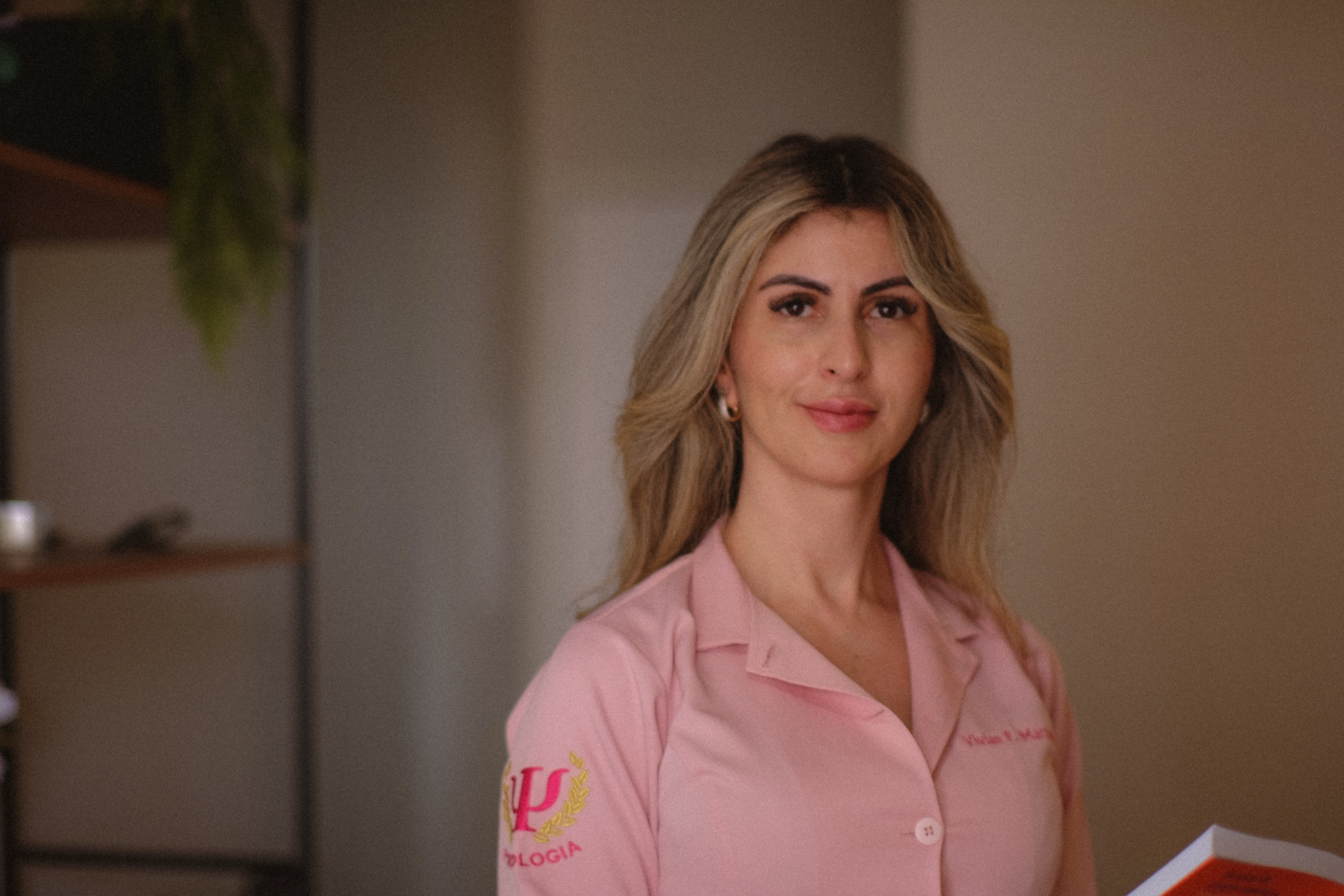 Vivian Perez - Psicóloga Especialista em Terapia Cognitivo Comportamental